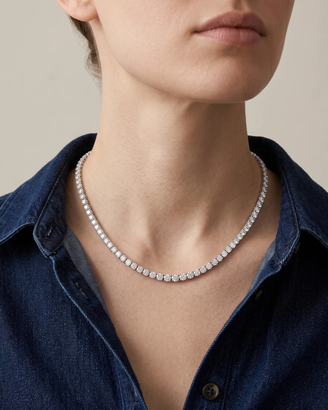 ORTIGAS Diamond Riviere necklace, worn on the neck