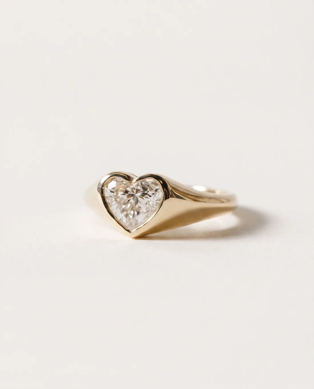 ORTIGAS Heart Signet ring, front view